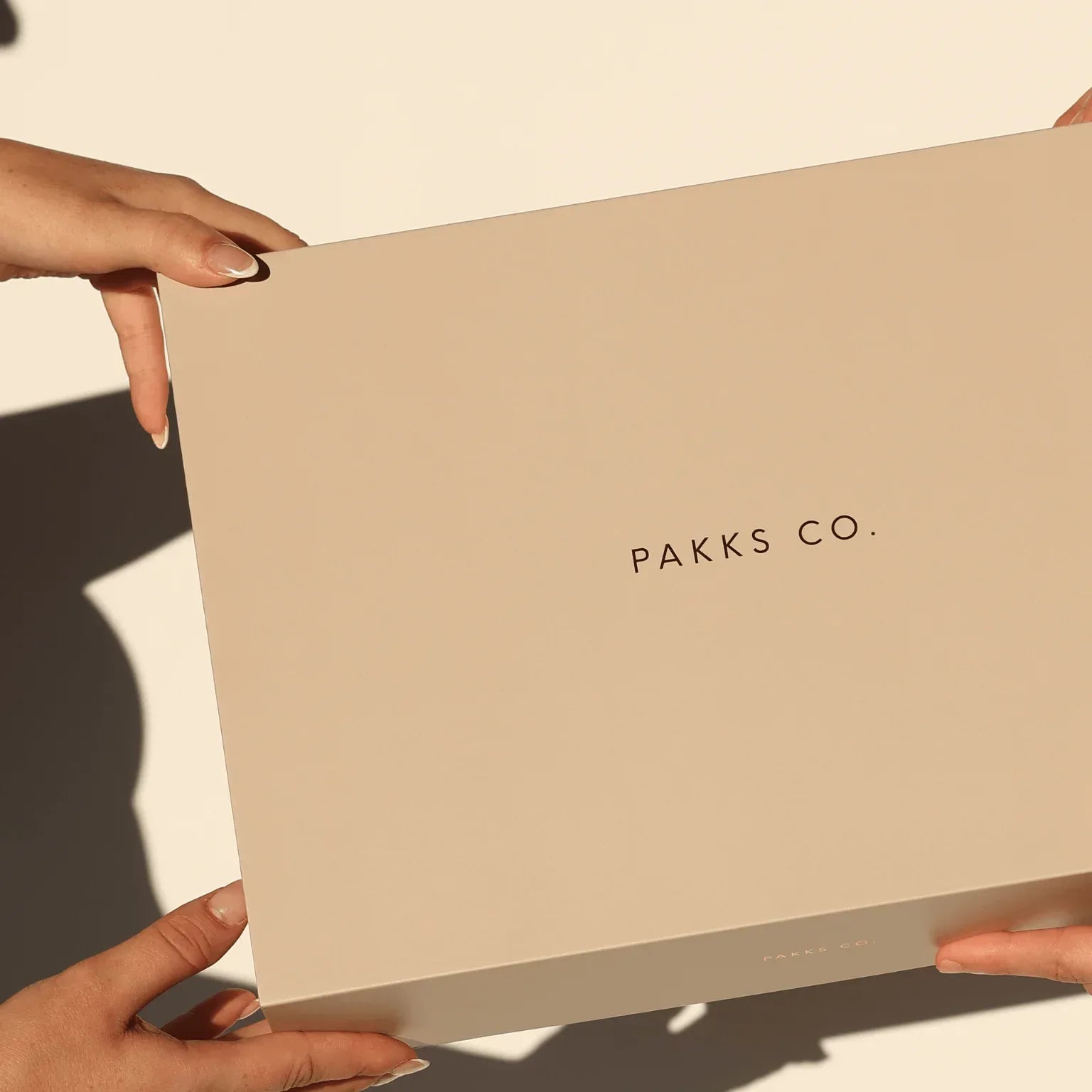 Pakks Premium Gift Box - LRG - Pakks